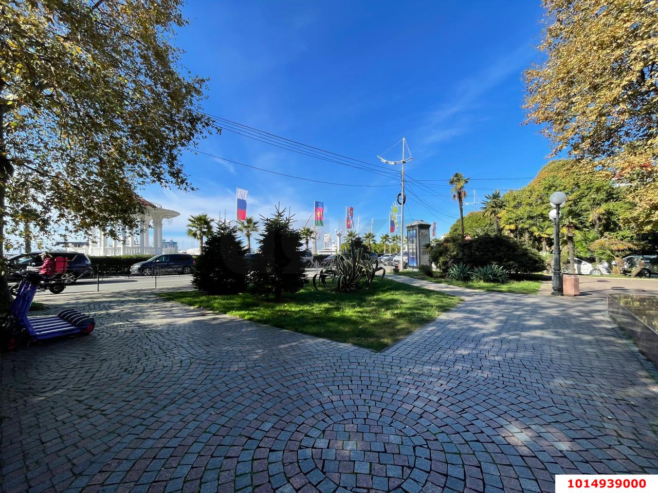 Фото №1: Торговое помещение 420 м² - Сочи, Центральный, ул. Несебрская, 4