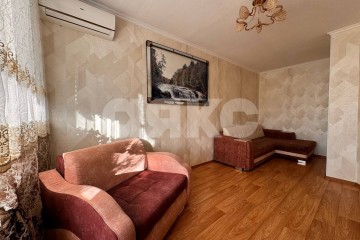 Фото №1: 1-комнатная квартира 32 м² - Нижнекамск, мкр. 28-й, ул. Сююмбике, 6