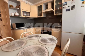 Фото №4: 1-комнатная квартира 32 м² - Нижнекамск, мкр. 28-й, ул. Сююмбике, 6