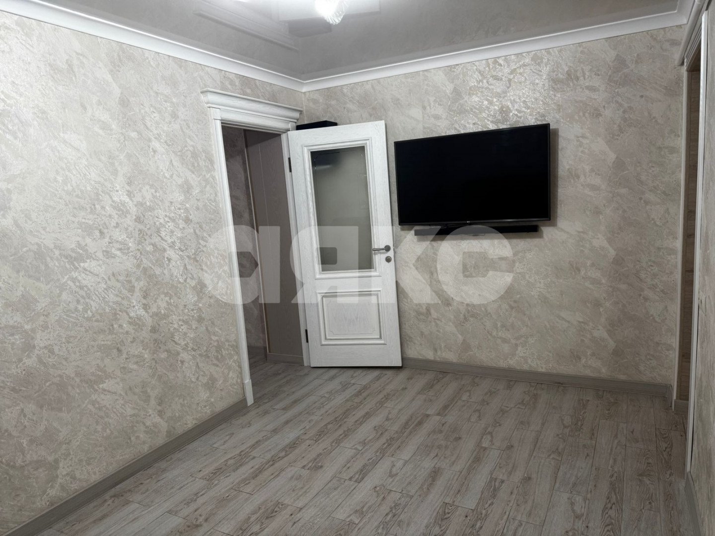 Фото №3: Таунхаус 78 м² + 5 сот. - Новокубанск, ул. Гагарина, 86