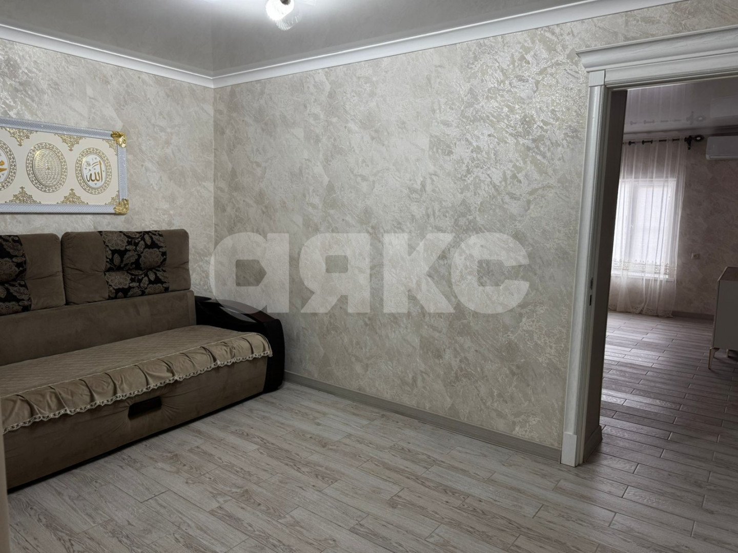 Фото №2: Таунхаус 78 м² + 5 сот. - Новокубанск, ул. Гагарина, 86