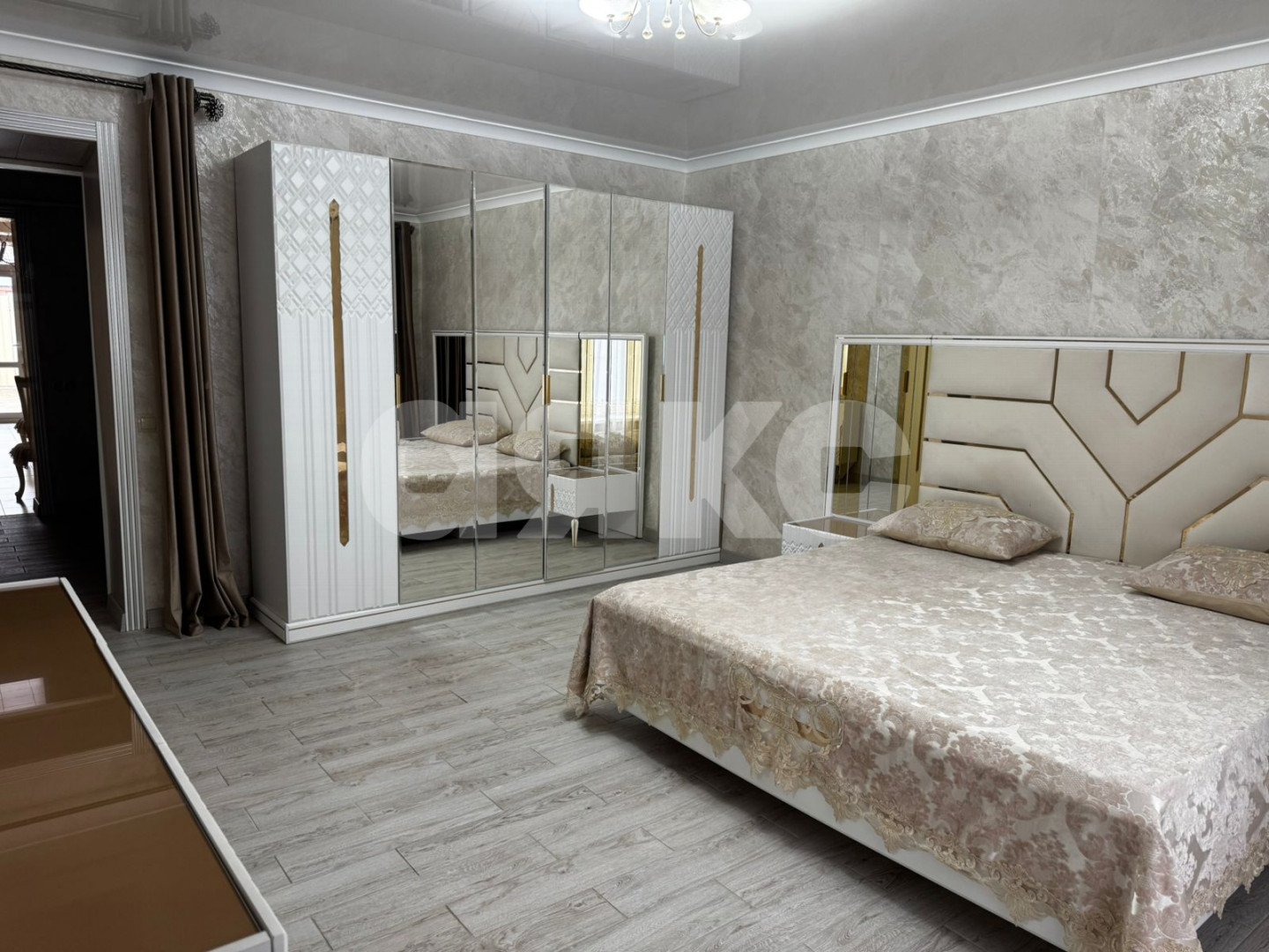 Фото №1: Таунхаус 78 м² + 5 сот. - Новокубанск, ул. Гагарина, 86