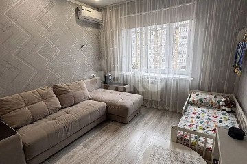 Фото №1: 1-комнатная квартира 38 м² - Ростов-на-Дону, мкр. Нахичевань, ул. Богданова, 79