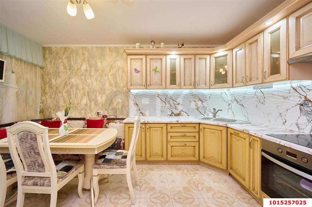 Фото №2: 2-комнатная квартира 70 м² - Краснодар, Западный внутригородской округ, мкр. Фестивальный, ул. Монтажников, 5