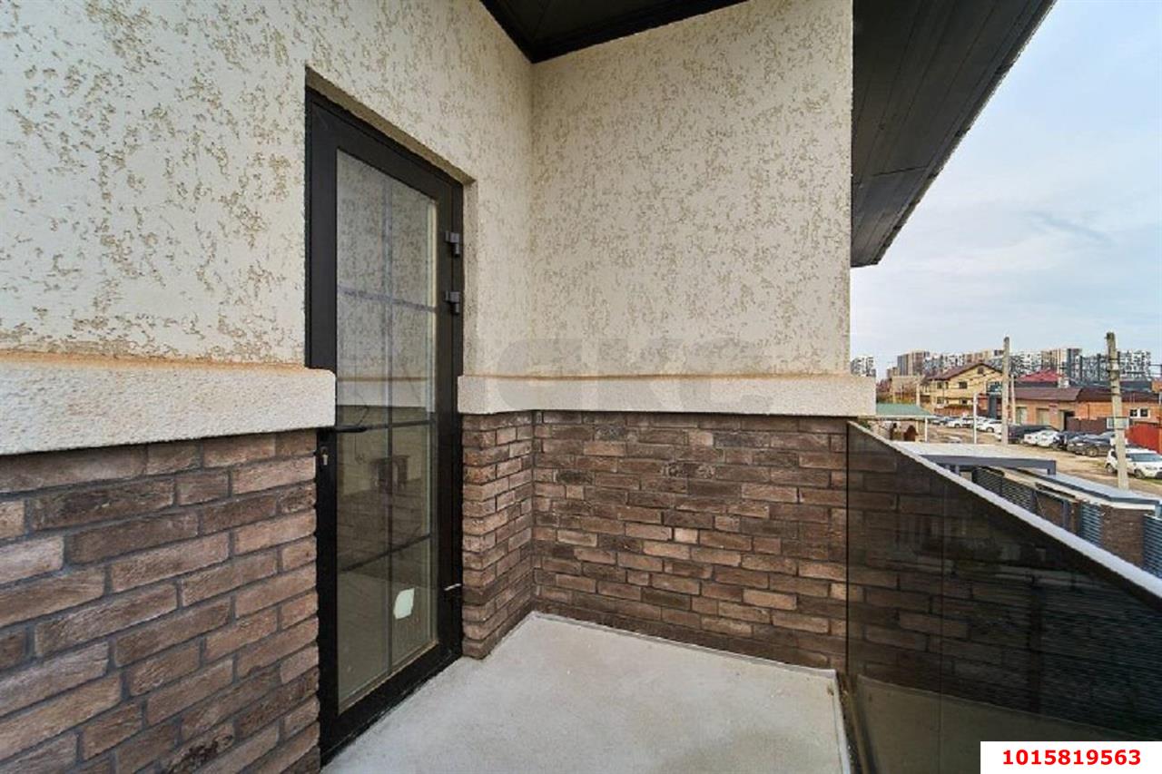 Фото №6: Дом 200 м² + 6 сот. - Краснодар, Завод Радиоизмерительных Приборов, ул. 1 Мая, 317