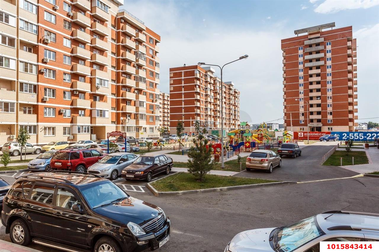 Фото №1: 2-комнатная квартира 52 м² - Краснодар, жилой комплекс Спортивная Деревня, ул. Западный Обход, 42/3к2