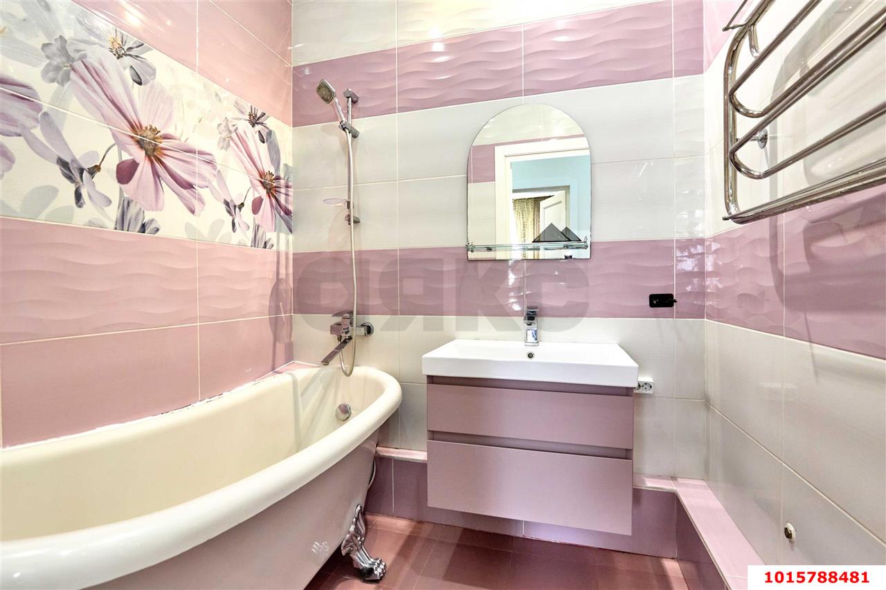 Фото №11: 2-комнатная квартира 74 м² - Краснодар, Солнечный, Прикубанский внутригородской округ, мкр. Фестивальный, ул. Казбекская, 14