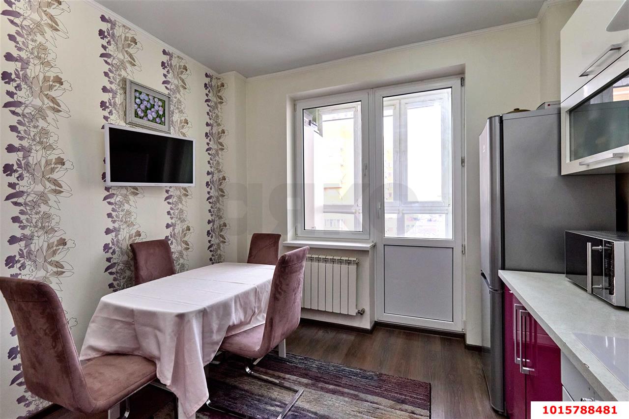 Фото №4: 2-комнатная квартира 74 м² - Краснодар, Солнечный, Прикубанский внутригородской округ, мкр. Фестивальный, ул. Казбекская, 14