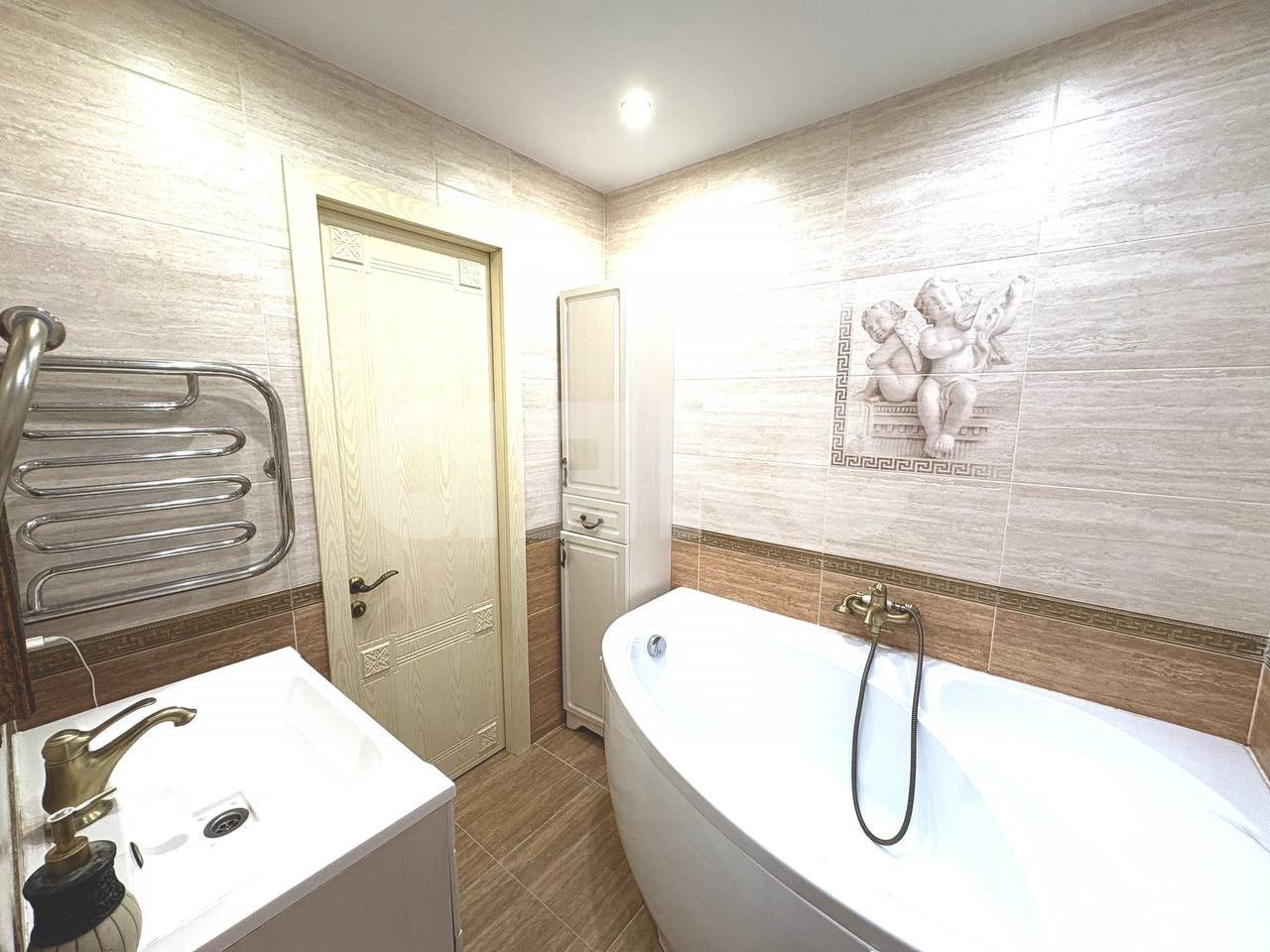 Фото №13: 3-комнатная квартира 76 м² - Нижнекамск, 34-й, ул. Рифката Гайнуллина, 20