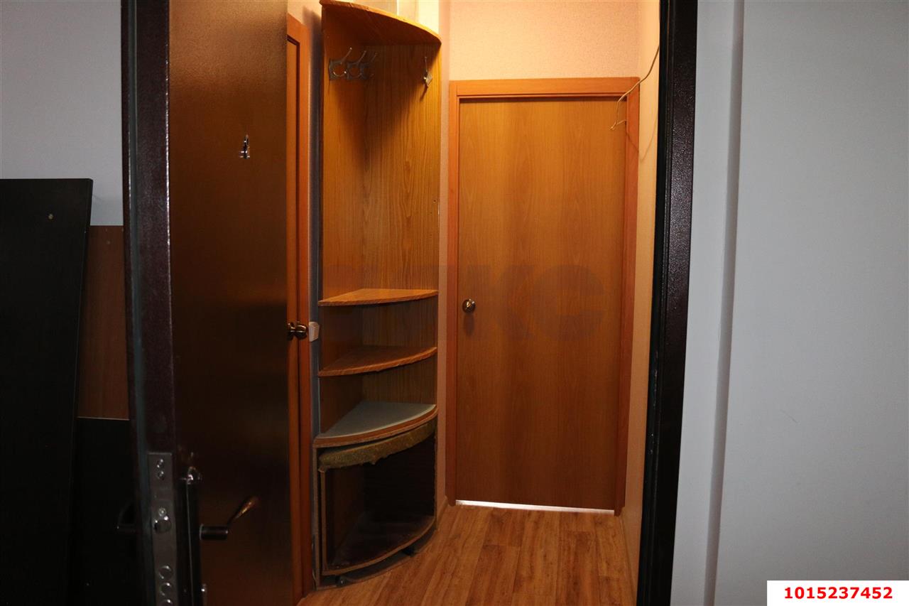 Фото №2: 1-комнатная квартира 31 м² - Краснодар, Карасунский внутригородской округ, мкр. Почтовый, пр-кт имени писателя Знаменского, 31к1