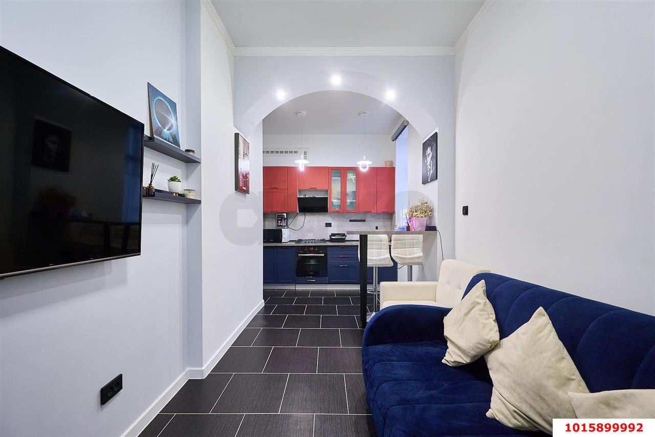 Фото №1: 1-комнатная квартира 35 м² - Краснодар, Центральный внутригородской округ, мкр. Центральный, ул. Садовая, 157