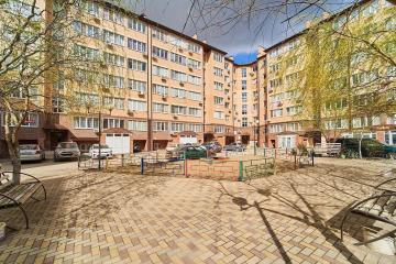 Фото №3: 1-комнатная квартира 49 м² - Краснодар, мкр. Музыкальный, ул. имени Мусоргского М.П., 3