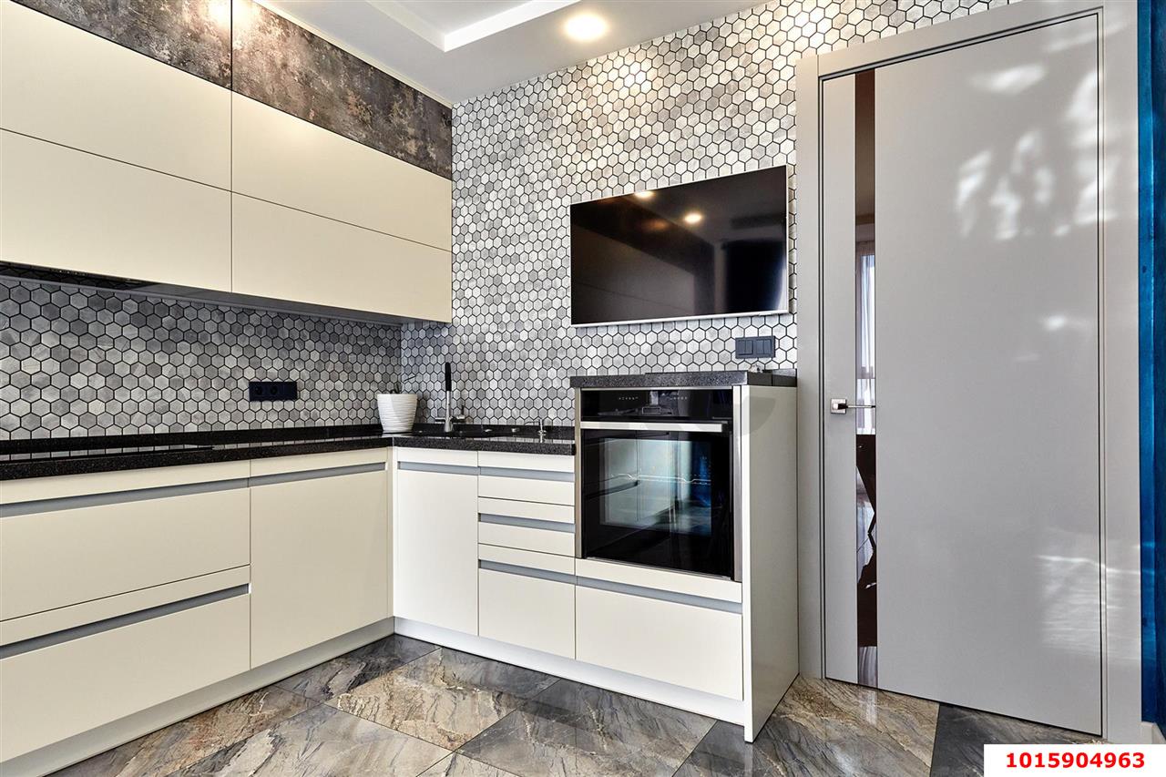 Фото №8: 2-комнатная квартира 73 м² - Краснодар, Западный внутригородской округ, мкр. Фестивальный, ул. Гаражная, 79/1