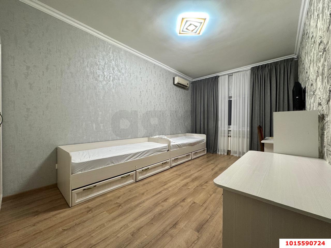 Фото №2: 2-комнатная квартира 72 м² - Краснодар, Прикубанский внутригородской округ, мкр. Круглик, ул. Баканская, 38