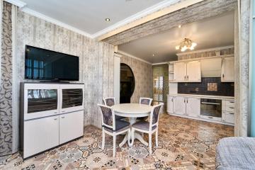 Фото №1: 3-комнатная квартира 108 м² - Краснодар, мкр. жилой комплекс Черёмушки, ул. Кубанская, 45к1