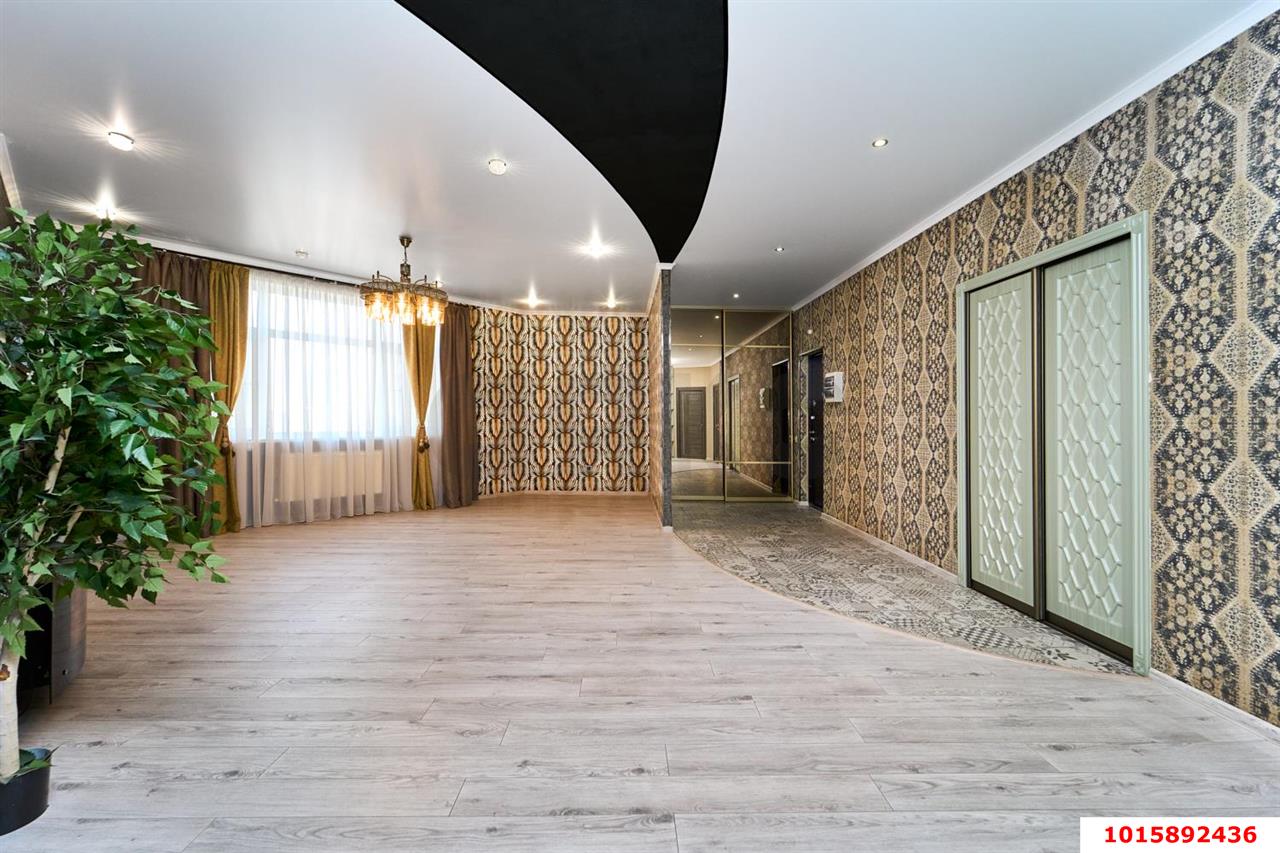 Фото №4: 3-комнатная квартира 127 м² - Краснодар, Черёмушки, ЖК Черёмушки, Центральный внутригородской округ, мкр. жилой комплекс Черёмушки, ул. Кубанская, 45к1