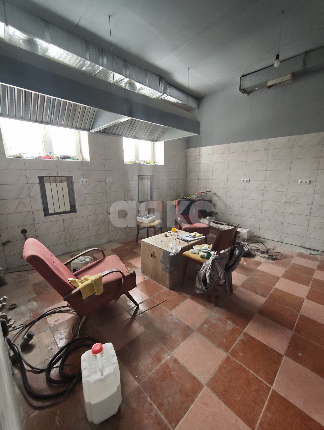 Фото №13: Коммерция 220 м² - Мариуполь, Жовтневый, ул. Вокзальная, 1