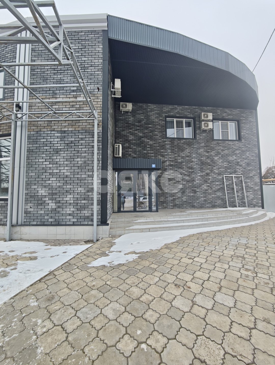 Фото №1: Коммерция 220 м² - Мариуполь, Жовтневый, ул. Вокзальная, 1