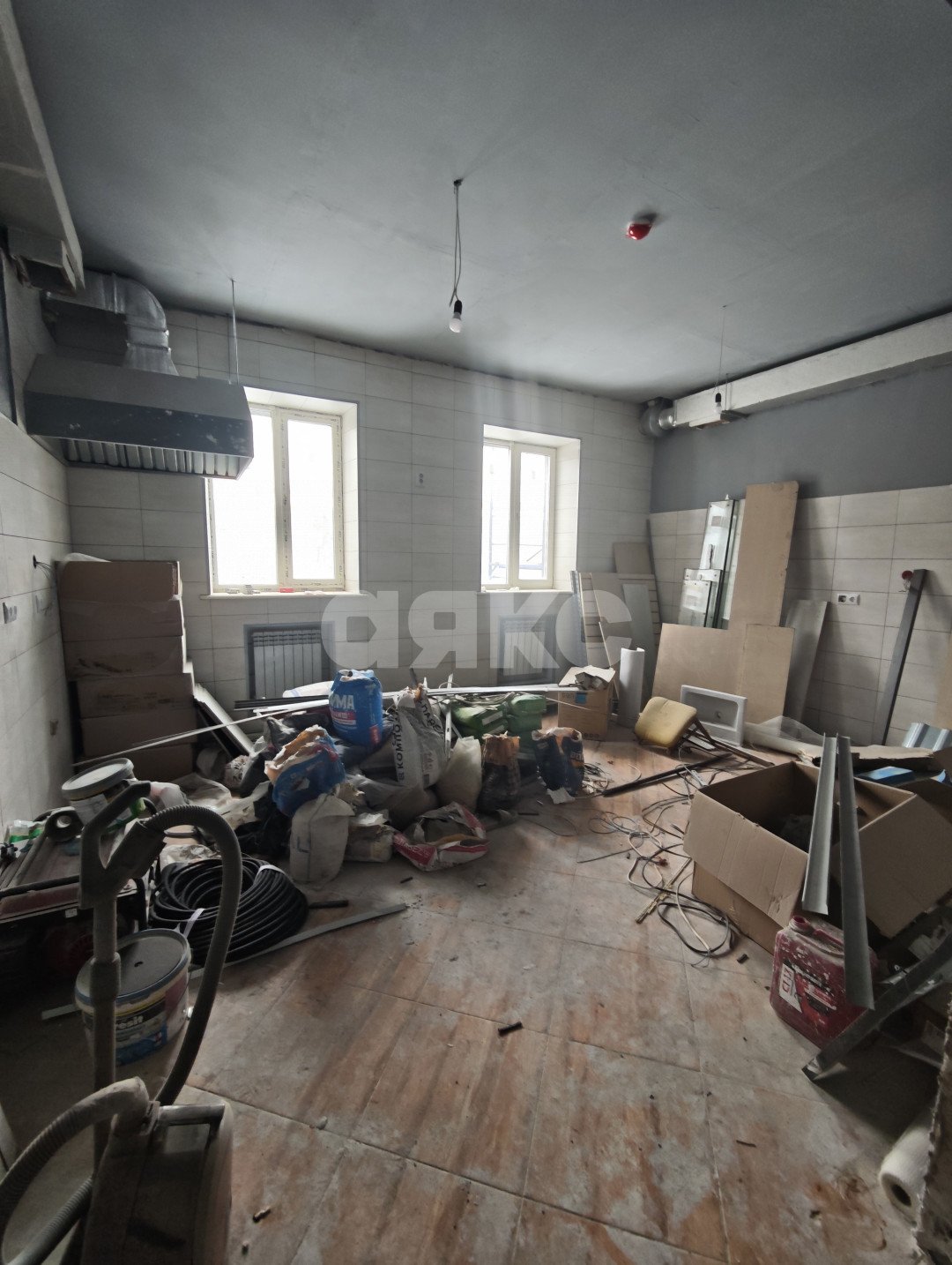 Фото №15: Коммерция 220 м² - Мариуполь, Жовтневый, ул. Вокзальная, 1