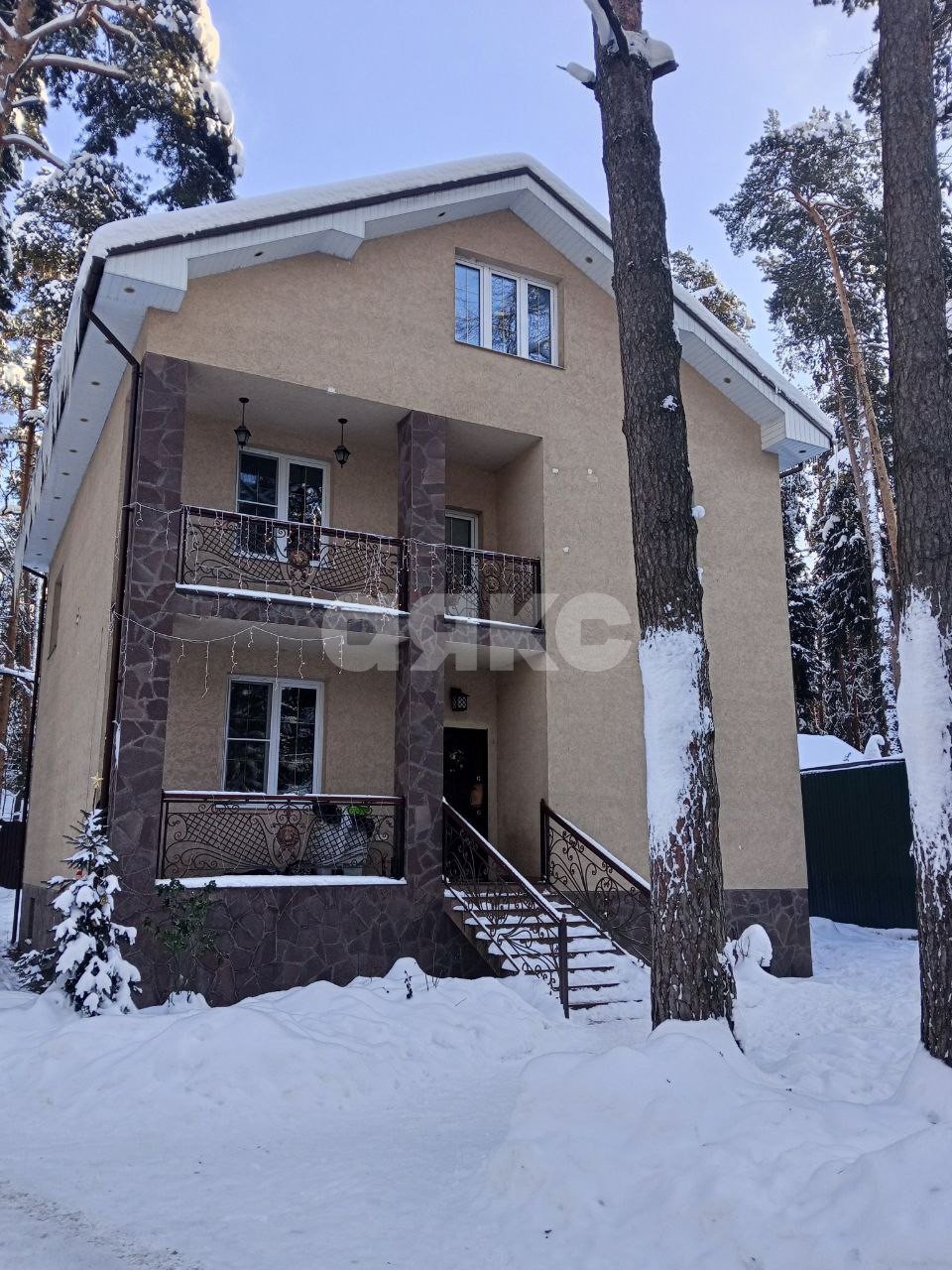 Фото №1: Коттедж 333 м² + 15.3 сот. - Кратово, ул. Горького, 38