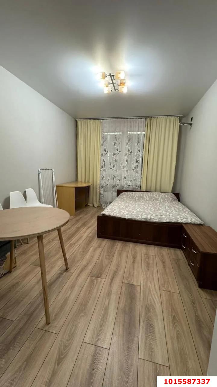 Фото №1: 1-комнатная квартира 38 м² - Краснодар, Прикубанский внутригородской округ, мкр. жилой комплекс Самолёт-6, ул. Ивана Беличенко, 90к3