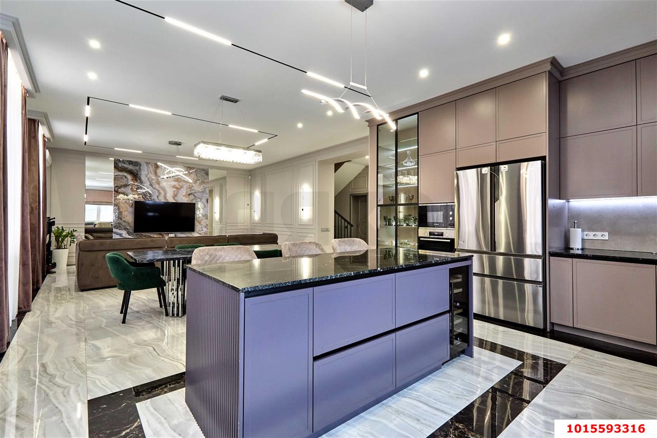 Фото №1: Дом 477 м² + 9.5 сот. - Краснодар, Западный внутригородской округ, ул. Гаражная, 18