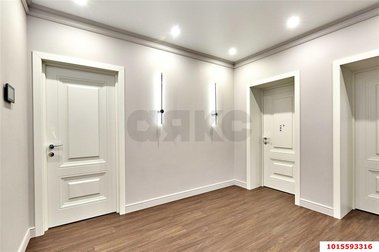 Фото №13: Дом 477 м² + 9.5 сот. - Краснодар, мкр. Западный внутригородской округ, ул. Красных Партизан, 543