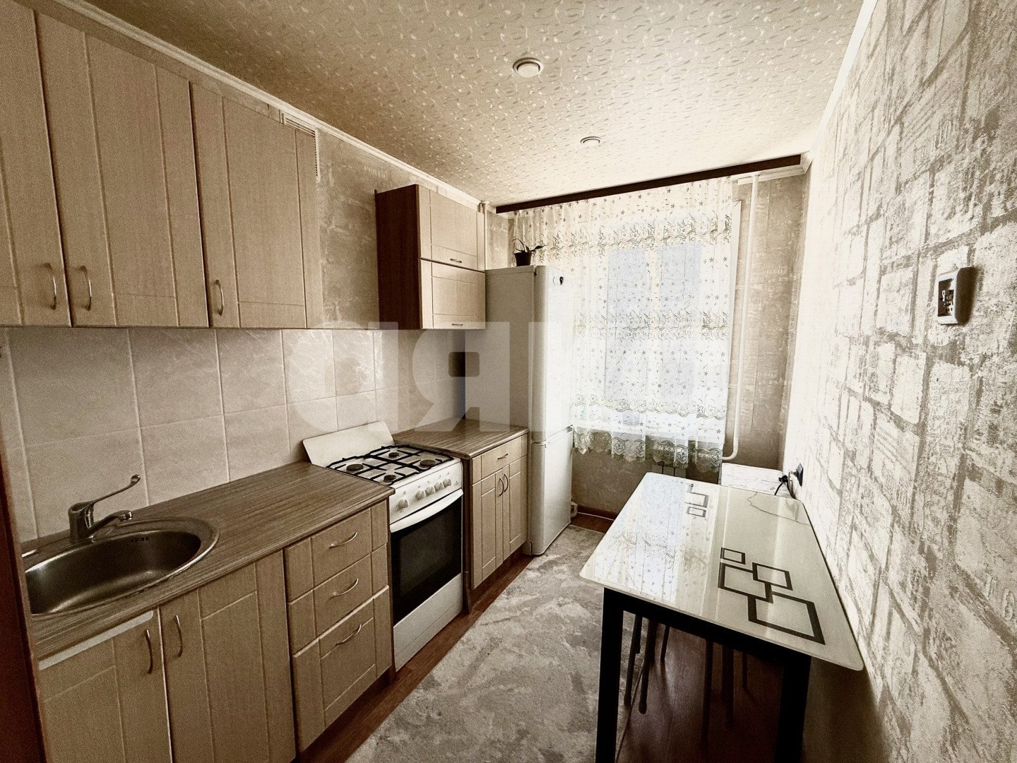 Фото №1: 2-комнатная квартира 43 м² - Нижнекамск, 9-й, ул. Гагарина, 8