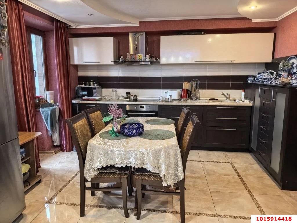 Фото №2: 3-комнатная квартира 99 м² - Краснодар, Прикубанский внутригородской округ, Отделение № 1 совхоза Солнечный, мкр. Фестивальный, ул. Яна Полуяна, 2