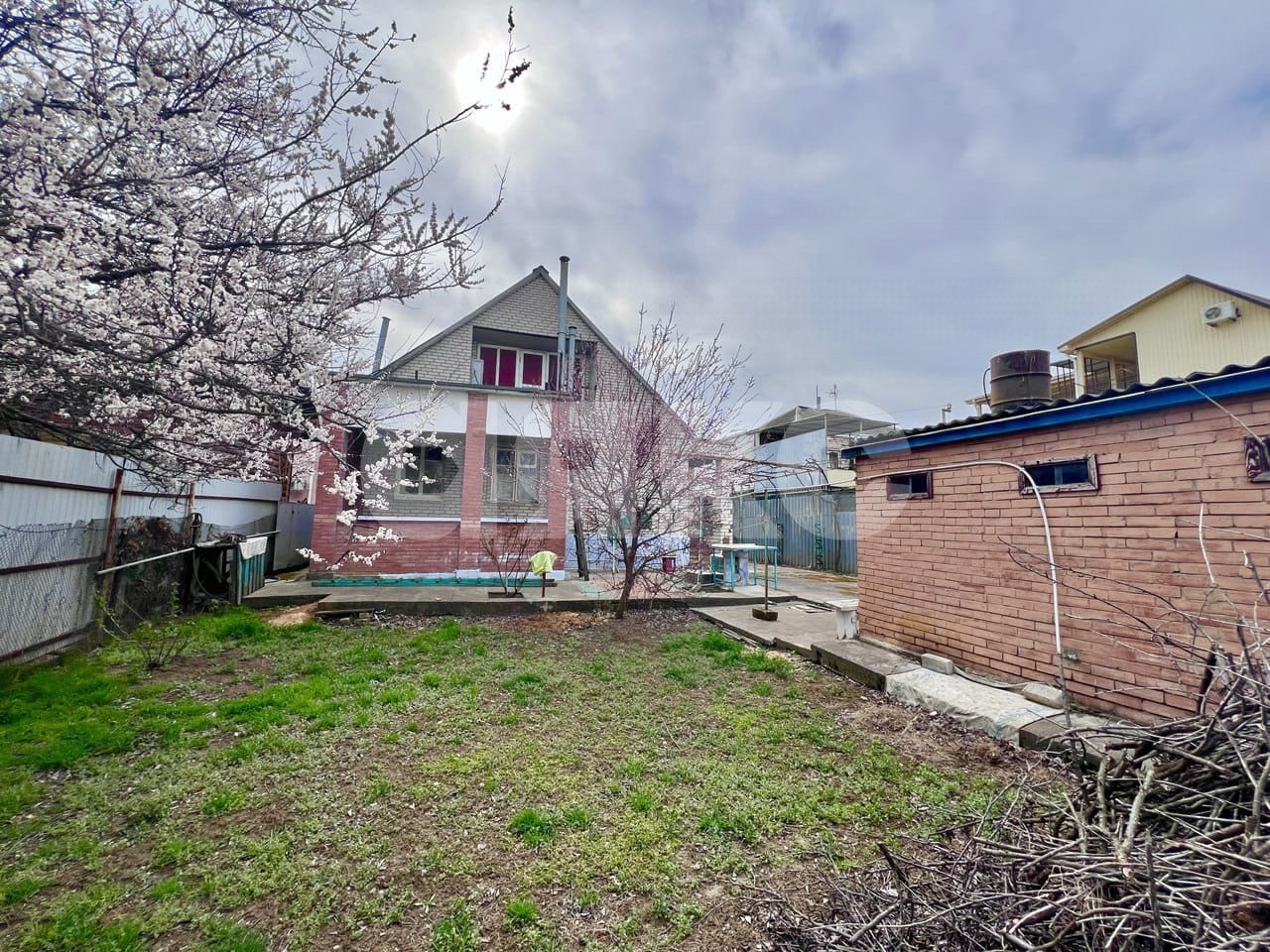 Фото №2: Дом 177 м² + 3.24 сот. - Витязево, ул. Красноармейская, 24