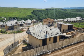 Фото №2: Земельный участок под ИЖС - Варваровка, п. загородный  Коллекция, ул. Славянская, 18