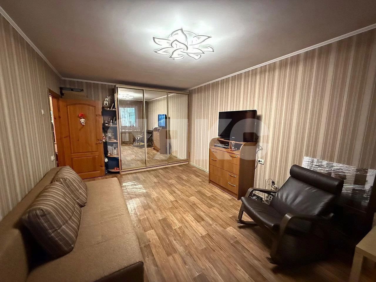 Фото №1: 1-комнатная квартира 40 м² - Ростов-на-Дону, квартал Нижнегниловской, пер. Жлобинский, 19А