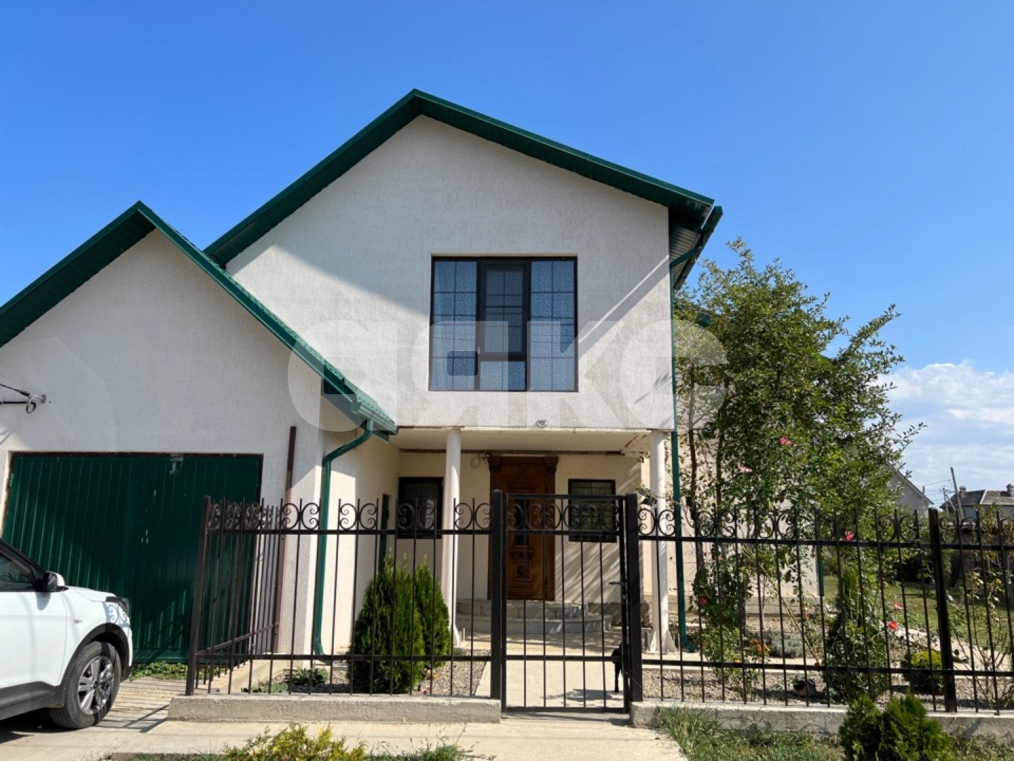 Фото №1: Дом 187 м² + 7.6 сот. - Горячий Ключ, Развилка, ул. Цветочная