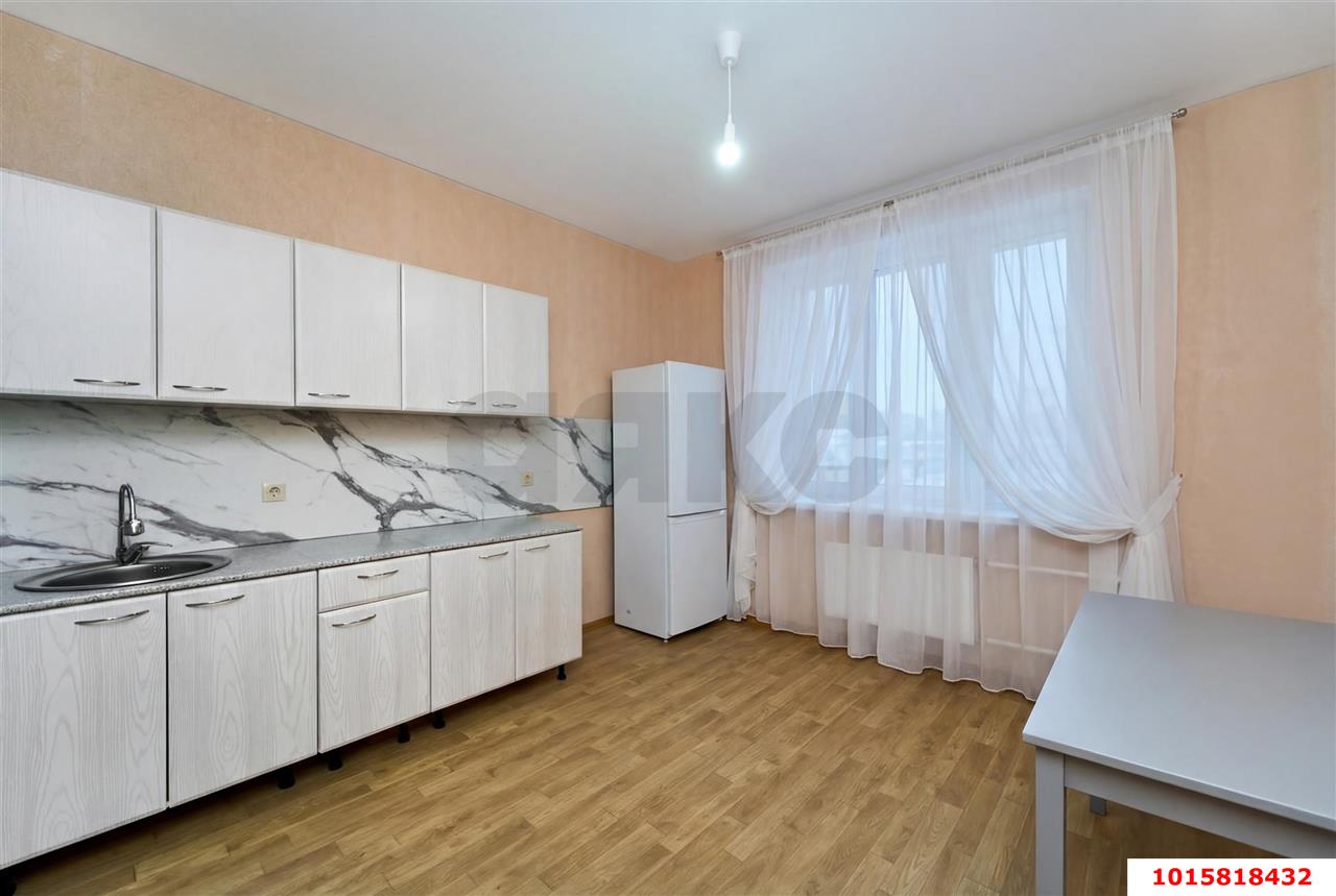 Фото №1: 1-комнатная квартира 41 м² - Краснодар, Карасунский внутригородской округ, Гидростроителей, мкр. жилой комплекс Феникс, ул. имени В.Н. Мачуги, 6/2к1