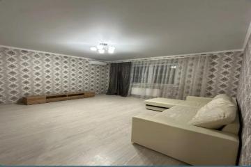 Фото №1: 2-комнатная квартира 60 м² - Краснодар, мкр. Прикубанский внутригородской округ, ул. Стахановская, 1