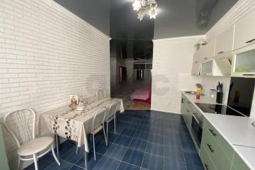 Фото №1: 2-комнатная квартира 60 м² - Краснодар, мкр. Завод Радиоизмерительных Приборов, ул. имени С.В. Рахманинова, 23