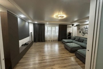 Фото №1: 4-комнатная квартира 145 м² - Анапа, мкр. 3Б, ул. Ленина, 211