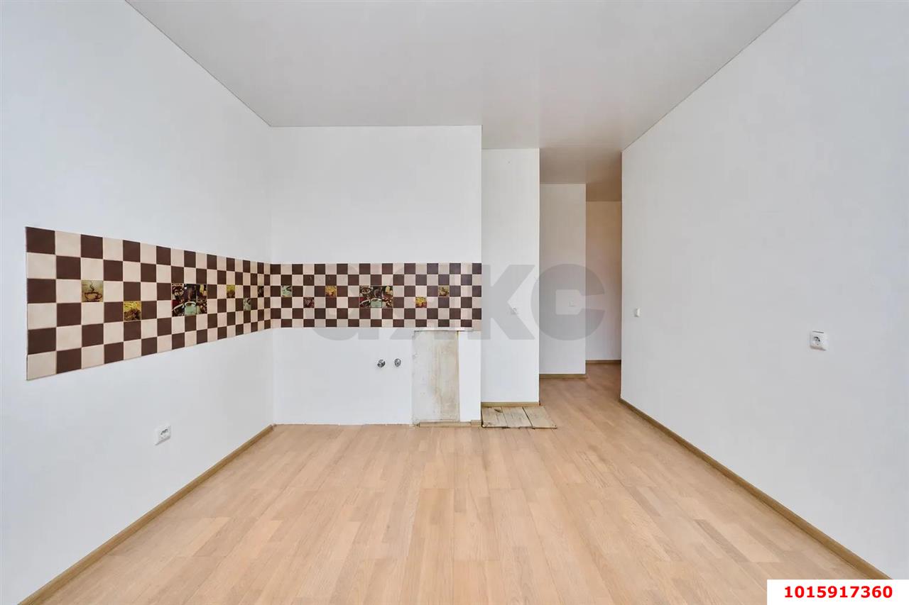 Фото №3: 2-комнатная квартира <span class="whitespace-nowrap">61 м²</span>, <span class="whitespace-nowrap">9/9 эт.</span> - Краснодар, Карасунский внутригородской округ, мкр. Почтовый, ул. Артезианская, 10