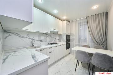 Фото №1: 2-комнатная квартира <span class="whitespace-nowrap">48 м²</span>, <span class="whitespace-nowrap">1/9 эт.</span> - Краснодар, мкр. Фестивальный, ул. имени Тургенева, 181