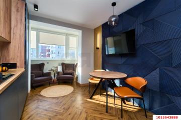 Фото №1: 2-комнатная квартира 61 м² - Краснодар, мкр. Юбилейный, пр-кт Чекистов, 28