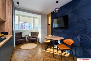 Фото №1: 2-комнатная квартира 66 м² - Краснодар, мкр. Юбилейный, пр-кт Чекистов, 28