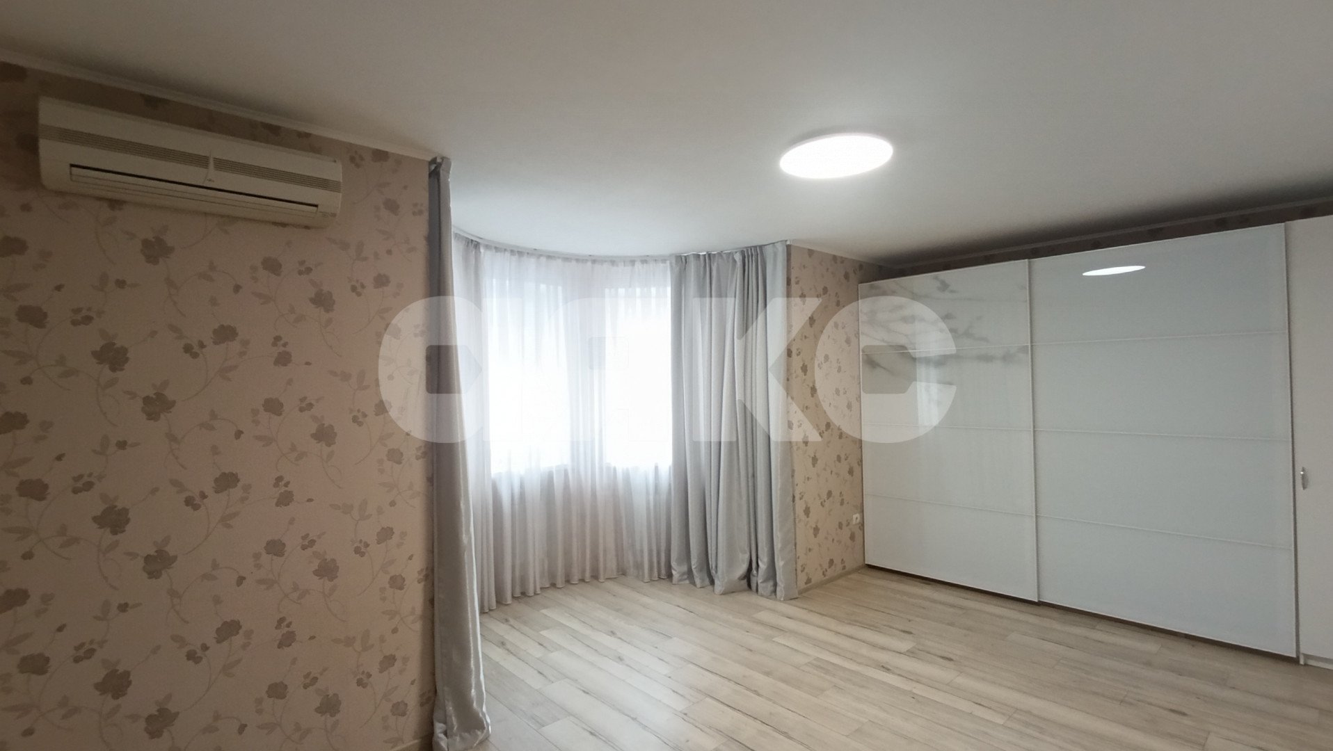 Фото №1: 1-комнатная квартира 48 м² - Горячий Ключ, Администрация, ул. Ленина, 211В