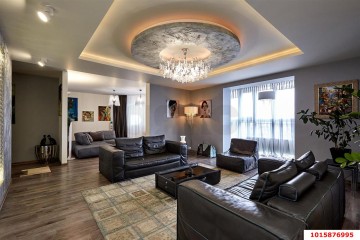 Фото №1: 4-комнатная квартира 182 м² - Краснодар, мкр. Центральный, ул. Промышленная, 49