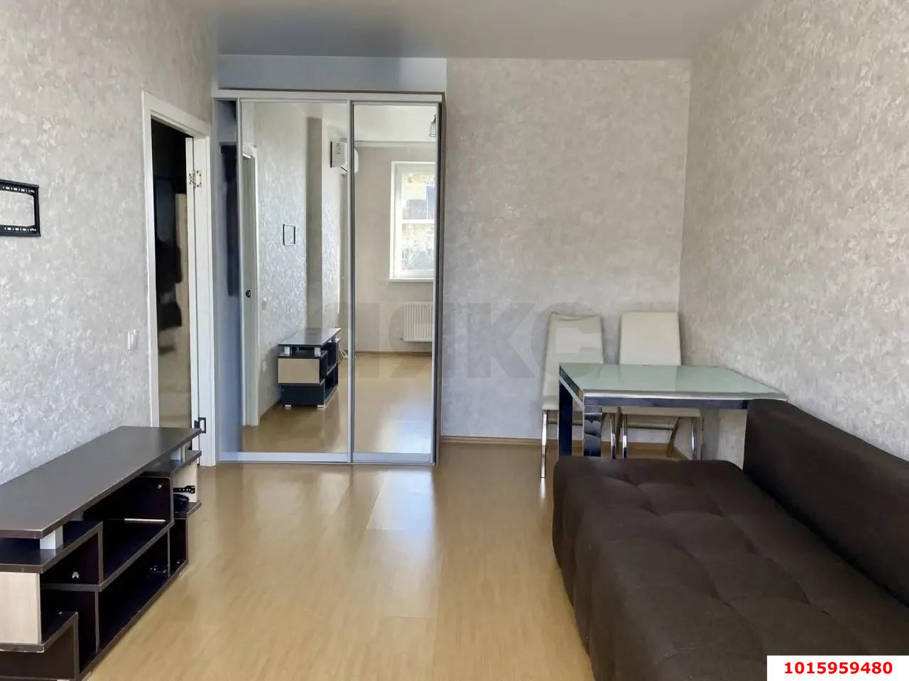 Фото №2: 1-комнатная квартира 38 м² - Краснодар, Прикубанский внутригородской округ, мкр. Восточно-Кругликовский, ул. Черкасская, 71/1к1