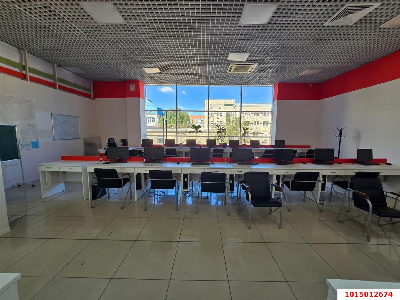 Фото №1: Офисное помещение 150 м² - Краснодар, Западный внутригородской округ, ул. Шоссе Нефтяников, 28