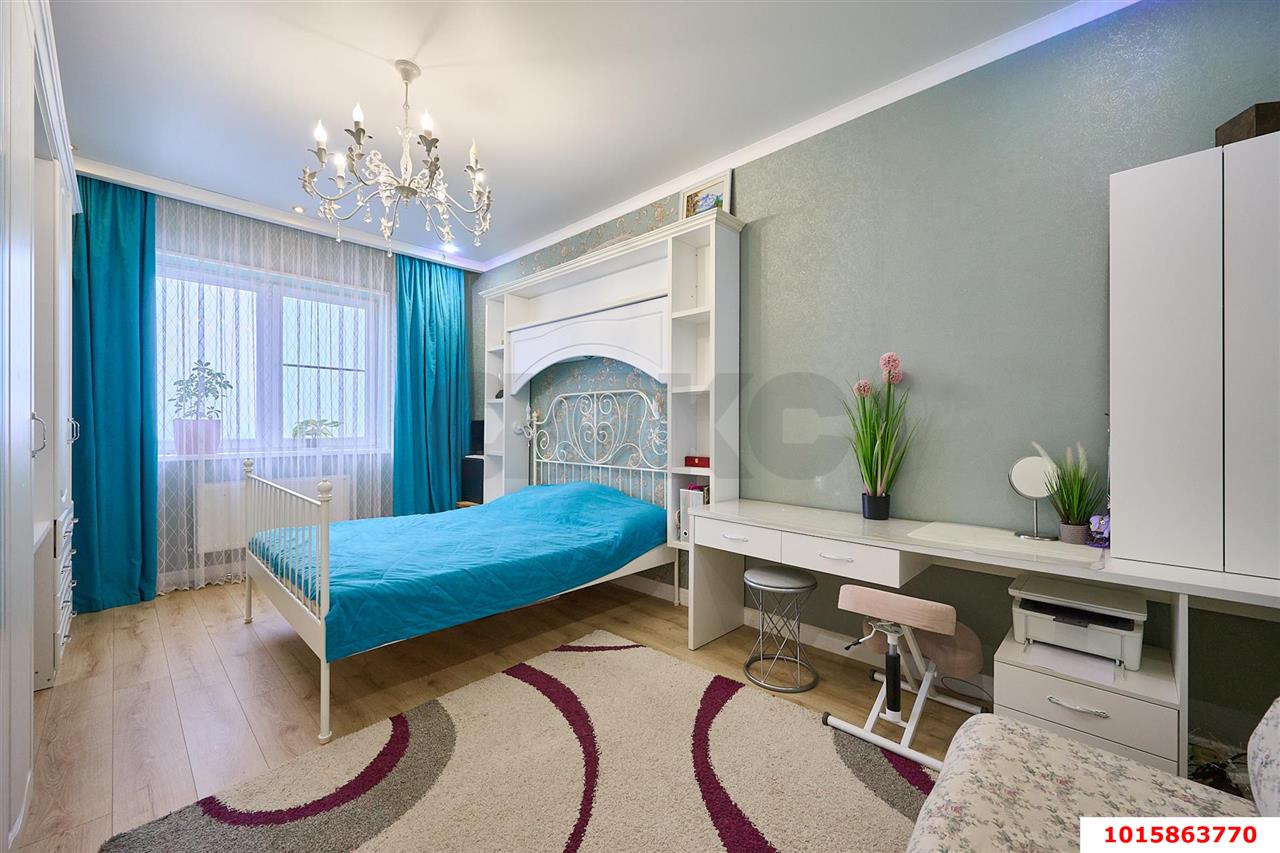 Фото №11: 2-комнатная квартира 76 м² - Краснодар, ЖК Октябрьский, жилой комплекс Центральный, Центральный внутригородской округ, Западный внутригородской округ, мкр. Центральный, ул. Октябрьская, 181/2