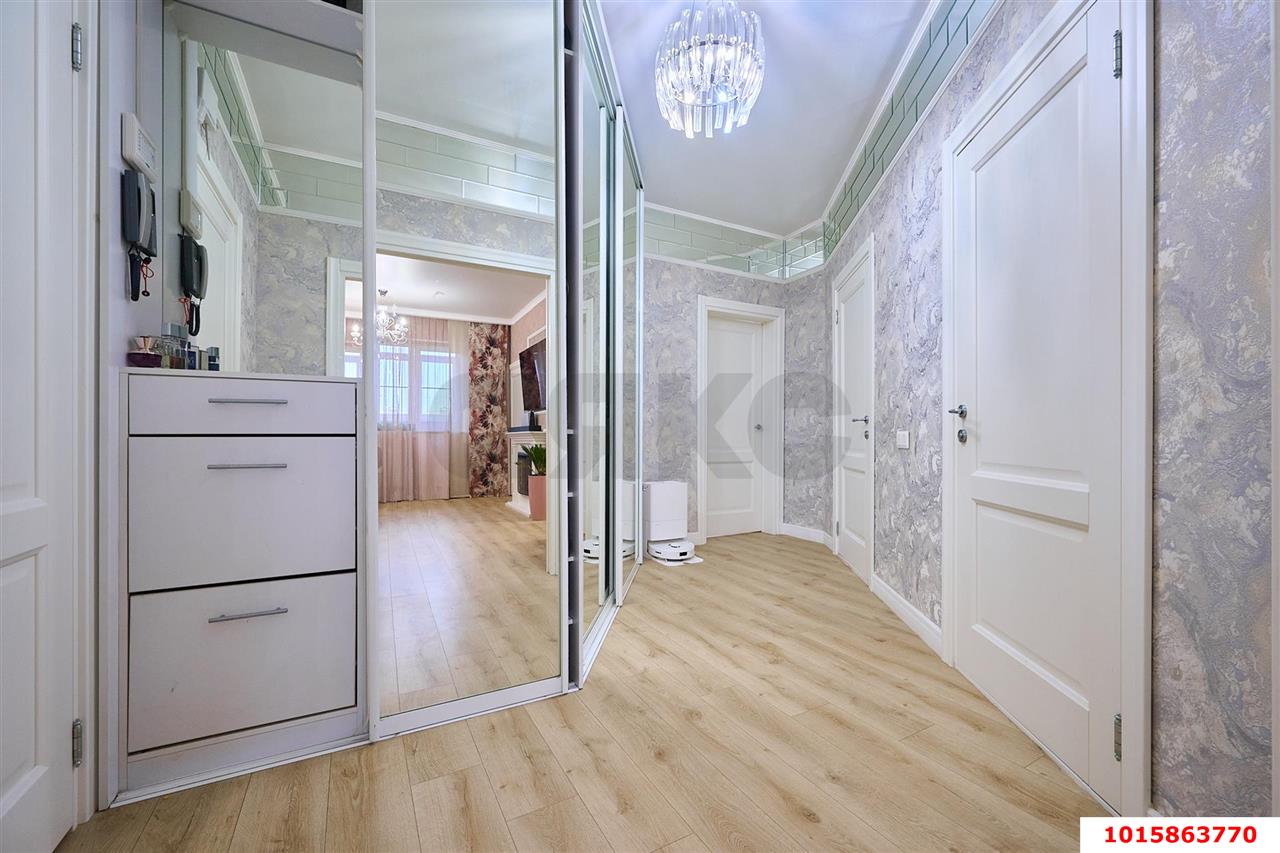 Фото №8: 2-комнатная квартира 76 м² - Краснодар, ЖК Октябрьский, жилой комплекс Центральный, Центральный внутригородской округ, Западный внутригородской округ, мкр. Центральный, ул. Октябрьская, 181/2