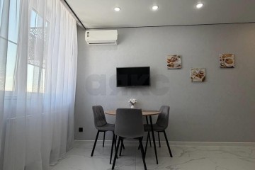 Фото №2: 1-комнатная квартира 38 м² - Краснодар, мкр. Черёмушки, ул. Обрывная, 132/1