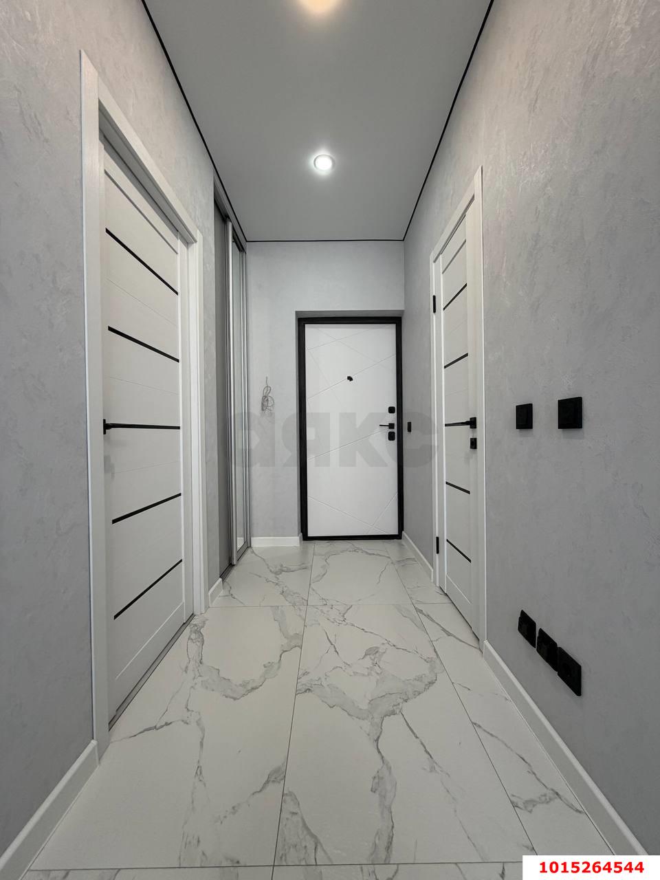 Фото №10: 1-комнатная квартира <span class="whitespace-nowrap">38 м²</span>, <span class="whitespace-nowrap">5/16 эт.</span> - Краснодар, Центральный внутригородской округ, мкр. Черёмушки, ул. Обрывная, 132/1