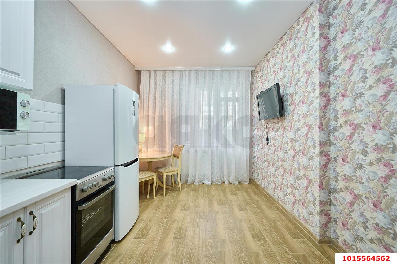 Фото №2: 1-комнатная квартира 38 м² - Краснодар, Карасунский внутригородской округ, ул. имени Снесарева, 17/1к2